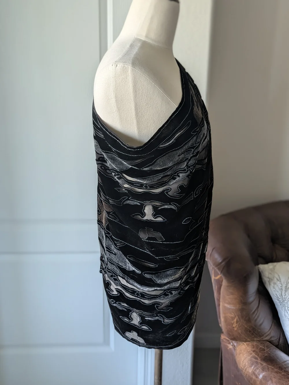 Women’s Draped Poncho Scarf - Black & Gray